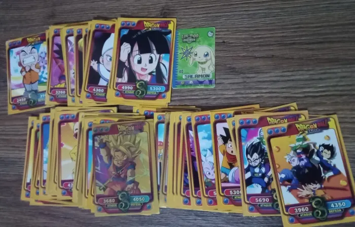Cinquenta e oito (58) mini Cartas Dragon Ball Z e Daima. 