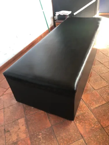 Puff Estofado Preto - Conforto e Elegância