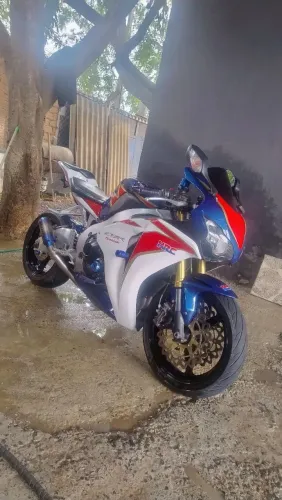 Cbr1000rr   zera