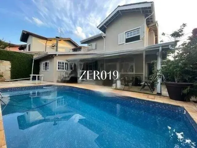Casa em condomínio á venda de 301m², com 4 dormitórios no Parque da Hípica em Campinas/SP 