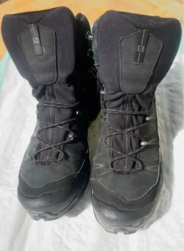 Botas de Trilha Salomon - Impecáveis! Pouquíssimo uso. 