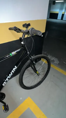 Bicicleta Aro 26 B-Twin - Ótimo Estado