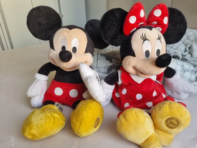 Mickey e Minnie Pelúcia - Disney Store