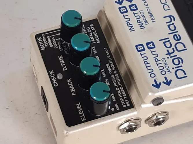 Pedal Boss DD-7 Delay para guitarra