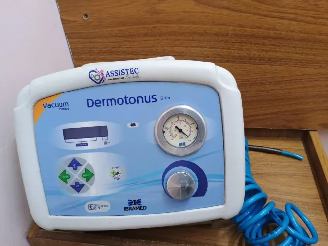 Dermotonus vacuoterapia
