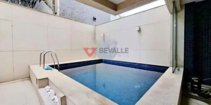 Cobertura à venda em Botafogo: 235m², 4 suítes, 1 vaga