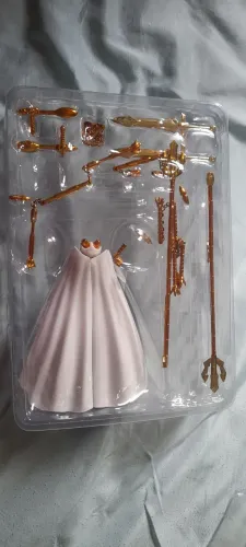 Cloth myth armas de libra