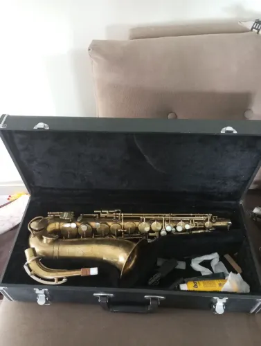 Saxofone Profissional king em Perfeito Estado