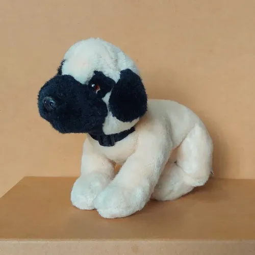 brinquedo - pelúcia the pug oficial (usada)