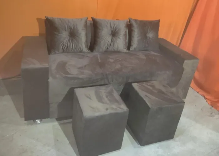 Sofá 3 lugares com puffs, Frete grátis 