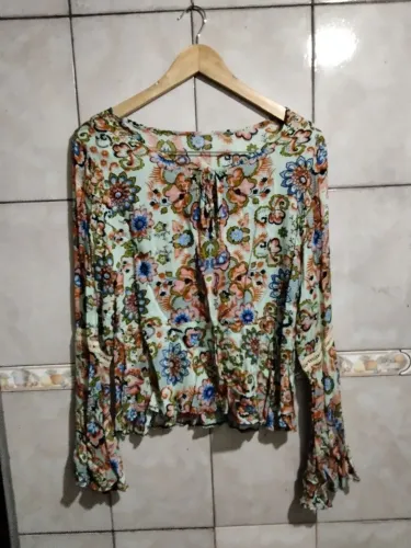 Blusa Floral Manga Longa