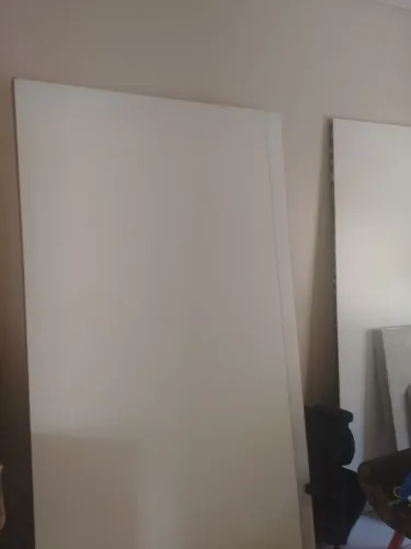 Vendo 3 folhas de divisórias em elcatex