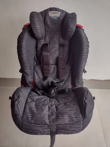 Cadeira Auto para Bebê Matrix - Segura e Confortável
