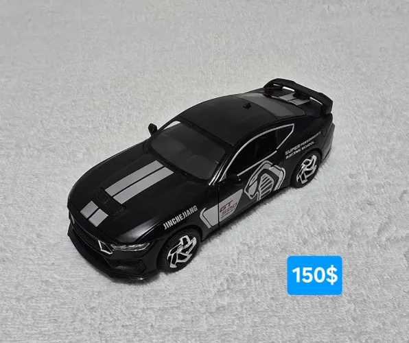 Carrinho miniatura Ford Mustang GT 500