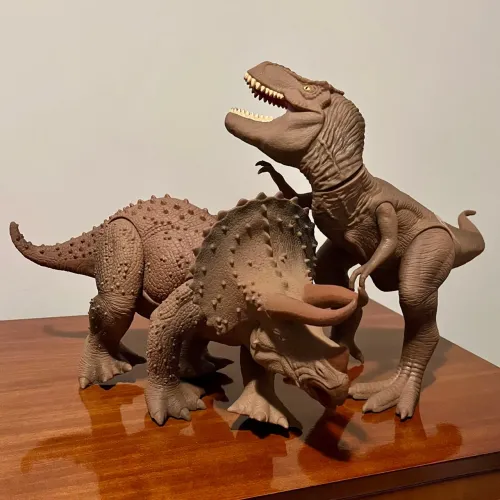 Kit Tyrannosaurus Rex + Triceratops Cotiplás Dino World