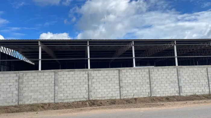 ALUGO GALPÃO NA BR 324