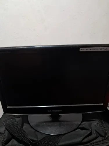 Monitor Samsung SyncMaster 19"