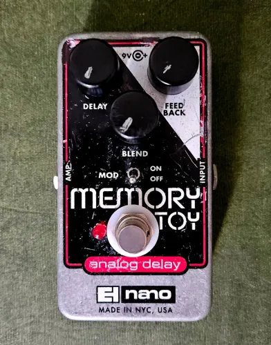 Pedal EHX Memory Toy Delay