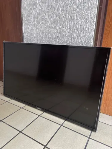 Vendo tv LG 43 polegadas com DEFEITO
