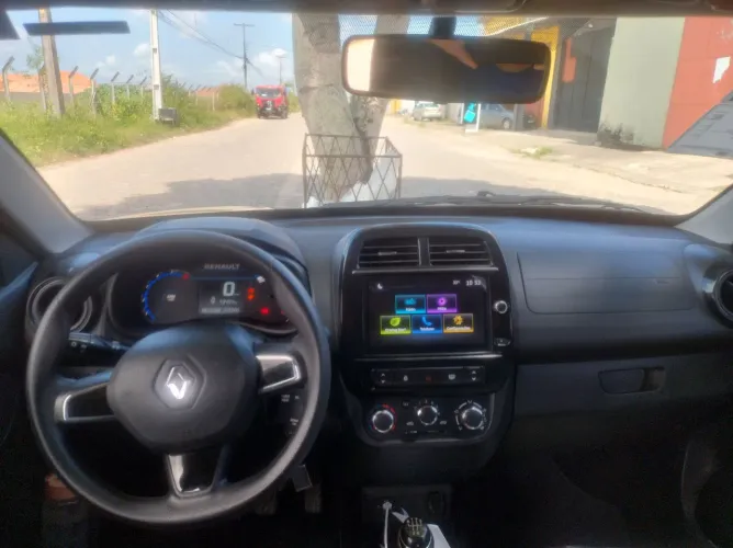 Renault Kwid Intense 1.0 Flex 12V 5P Mec. 2023