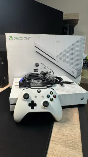 VENDO XBOX ONE S 1TB
