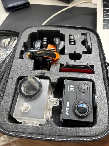 Filmadora Eken 4K H9R Kit