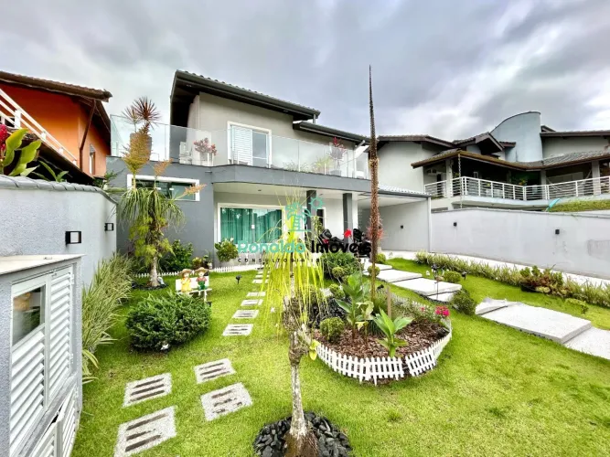 Imperdível! Casa em Condomínio Fechado Finamente Mobiliada 6 Suítes no Bougainville, Berti
