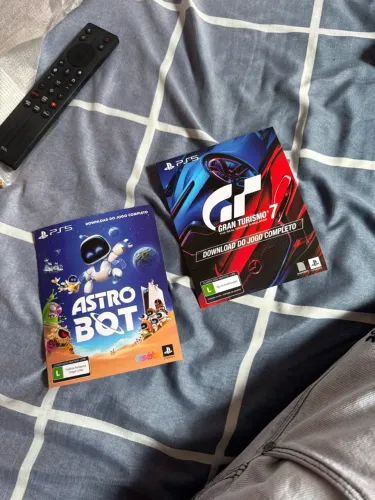 Jogos gran turismo 7 e astro bot ps5 digital