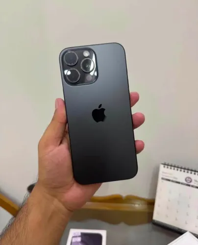 iPhone 16 Pro Max - 256gb - E-sim - LACRADO