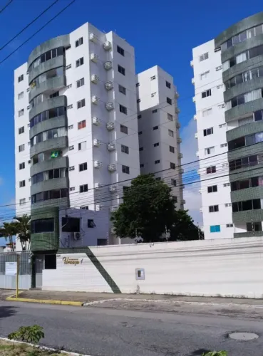 Alugo apto no Condomínio Uruaçu 1