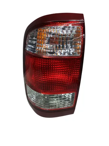 Lanterna Esquerda Nissan Pathfinder 1999 A 2005 Importada