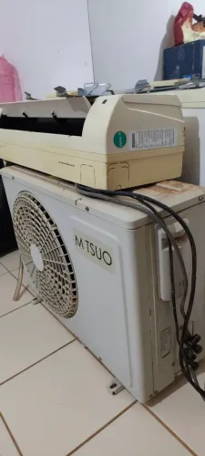 Ar condicionado Split Mitsuo de 12.000 BTUs usado