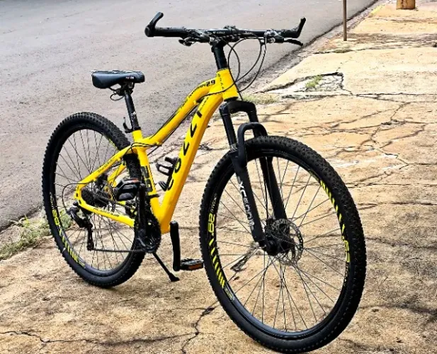 Bicicleta Colli Aro 29 21 Marchas Freio a Disco