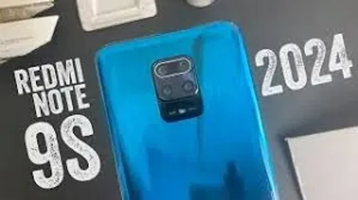 Smarthphone Celular Xiaomi Redmi 9S 4G, 4 GB RAM + 64 GB, Snapdragon 720G, IPS LCD, 48mp