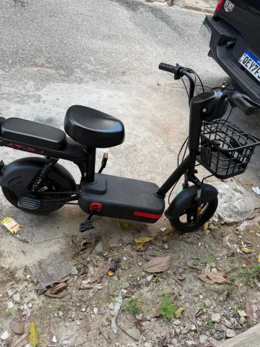 Moto elétrica nova 1 mês de uso