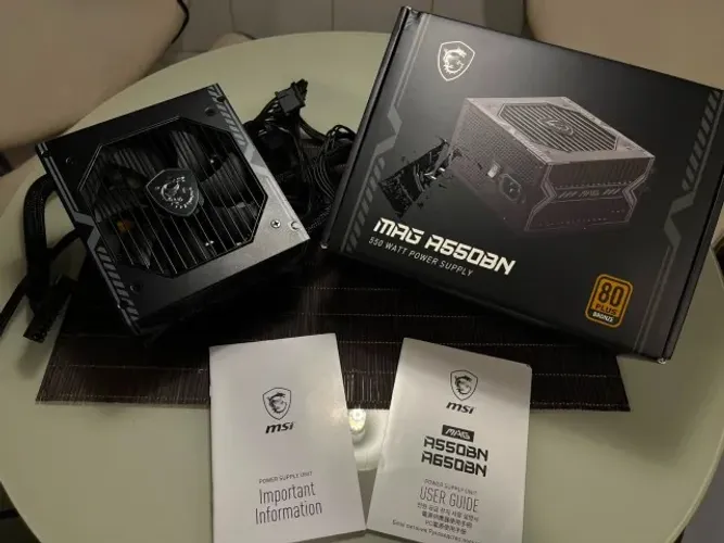 Fonte MSi MAG 550w 80plus