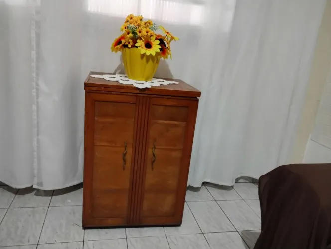 Gabinete de máquina de costura