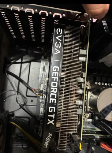 Vendo placa de video gtx 1650 super
