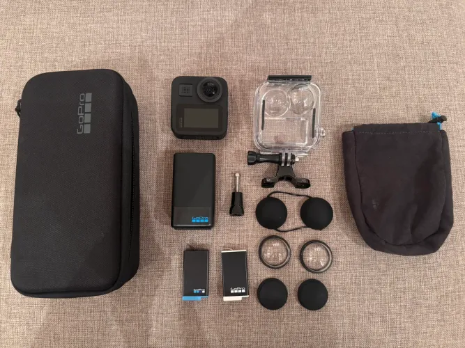 GoPro Max + Case e Acessórios