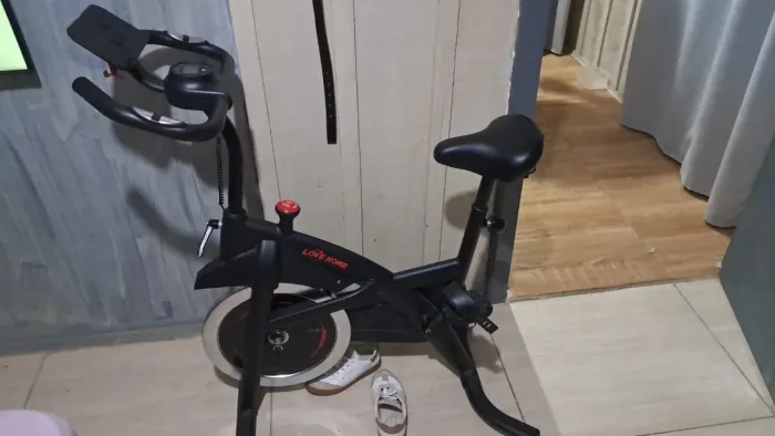 Bicicleta ergometrica profissional