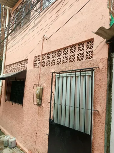 Aluga-se 
