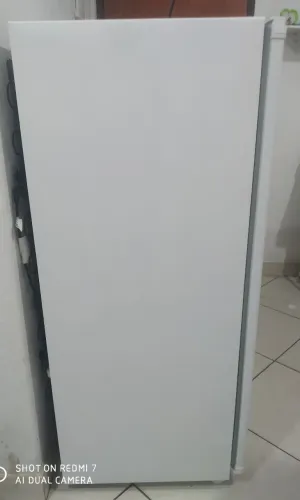 Vendo freezer semi novo 3 meses de uso 