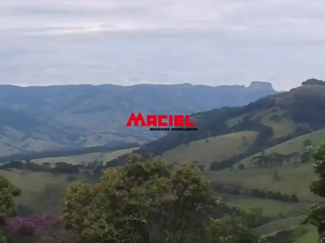 SITIO MARAVILHOSO EM PARAISÓPOLIS 13 ALQUEIRES DE ABSOLUTA TRANQUILIDADE COM VISTA PARA A 