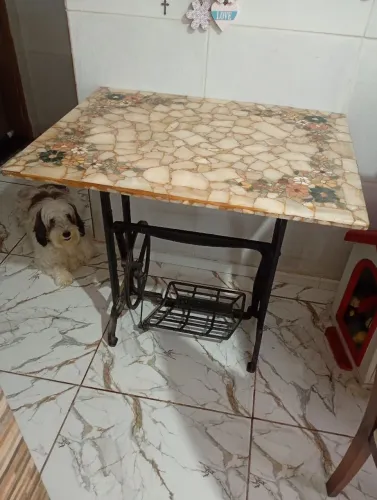 Mesinha em Onix mármore peça unica