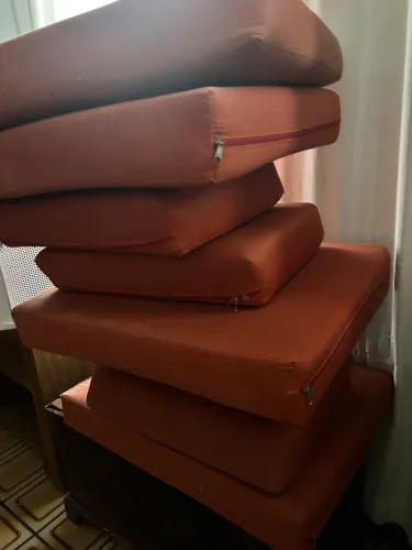 Sofá de Qualidade - Molas Intactas - Ortopédico