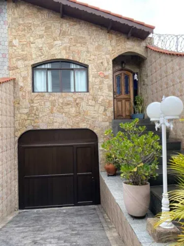 Sobrado de 3 Dormitórios com 1 Suíte à Venda, Vila Franci