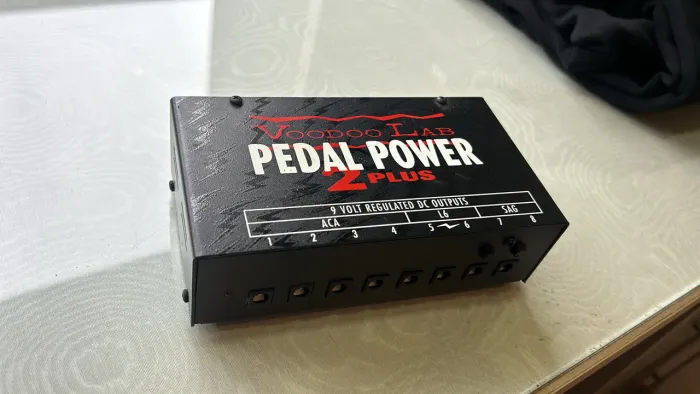 Fonte para pedais voodoo lab pedal power 2 plus