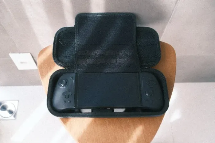 NINTENDO SWITCH OLED NACIONAL + ZELDA BOTW + CASE E CONTROLE HYPERION