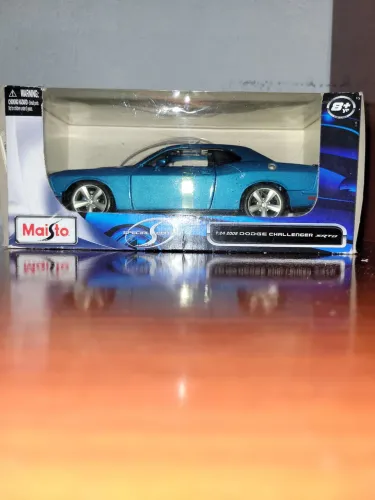 Miniatura DODGE CHALLENGER SRT8 2008 escala 1:24 NOVO na caixa ? ( SÓ RETIRADA  ).