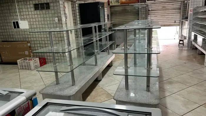 Expositor de grande porte